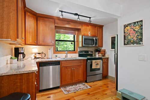 Cozy Corner in Big Canoe