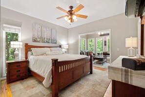 3 bedrooms, iron/ironing board, WiFi, bed sheets - Cozy Mountain Getaway in Big Canoe (Big Canoe)