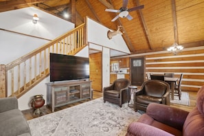 Smart TV, fireplace