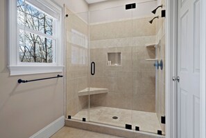 Hair dryer, towels - Thrush Turn Manor in Big Canoe with a hot tub (Jasper)