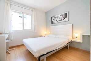 1 bedroom, WiFi, bed sheets