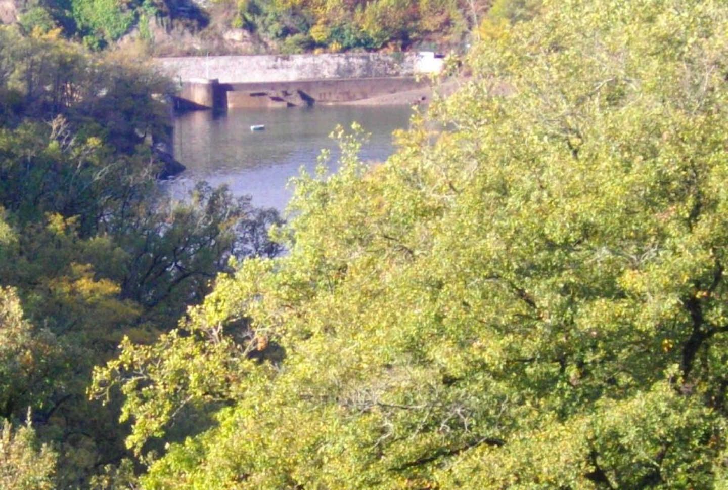 A view with zoom from the balcony to the river or the first two chambers.