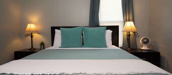 Cozy Corner House Stay for 7