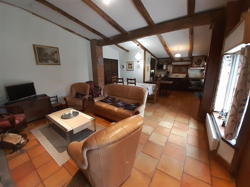 La maison bleue - MONTREDON-LABEISSONNIE