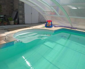 Pool - Les Trois Ailes - CABANES (CABANES)