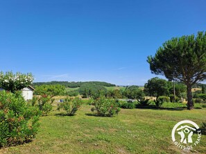 Property grounds - Les Trois Ailes - CABANES (CABANES)
