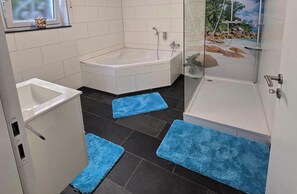 Een douche, een haardroger