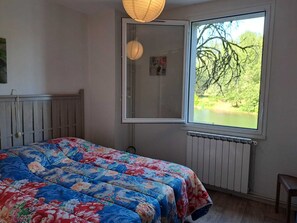 2 bedrooms