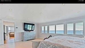 4 bedrooms, iron/ironing board, WiFi, bed sheets - Fabulous 4-bedroom Waterfront Home with beach and dock in charming Stonington (Stonington)