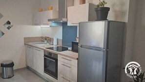 Réfrigérateur, micro-ondes, four, lave-vaisselle