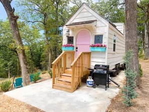 Terrace/patio - Tiny Home Escape with a Beautiful View! (Branson)