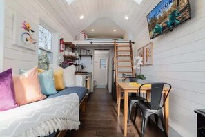 Iron/ironing board, WiFi - Tiny Home Escape with a Beautiful View! (Branson)