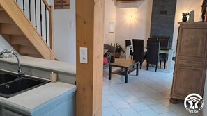 Interior - L'Hirondelle de Mouzieys (MOUZIEYS TEULET)