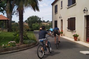 المنطقة المحيطة بالمنشأة