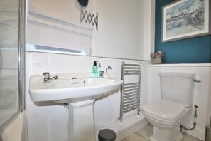 Dusche, Handtücher, Seife, Shampoo