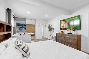 4 chambres, fer et planche à repasser, Wi-Fi, literie fournie