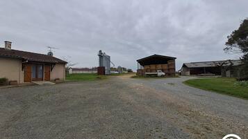 Enceinte de lâhĂ©bergement