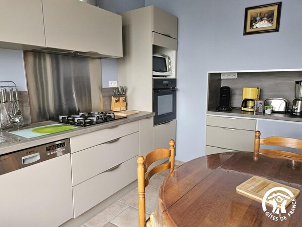 Fridge, microwave, oven, dishwasher