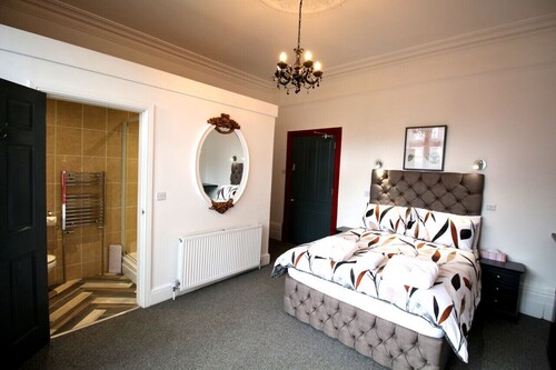 Double Room with Private Bathroom   - Hamilton