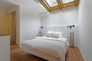 アイロン / アイロン台、WiFi (無料)