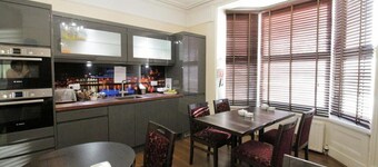 Double Room - Tennyson