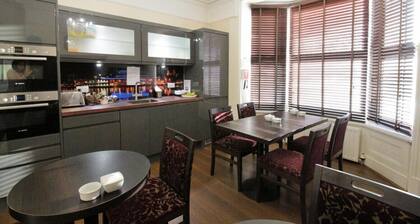 Double Room - Tennyson