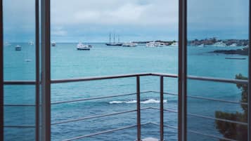 In-room safe, free WiFi