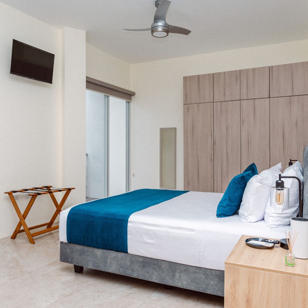 Suite, Balcony, Sea View | In-room safe, free WiFi