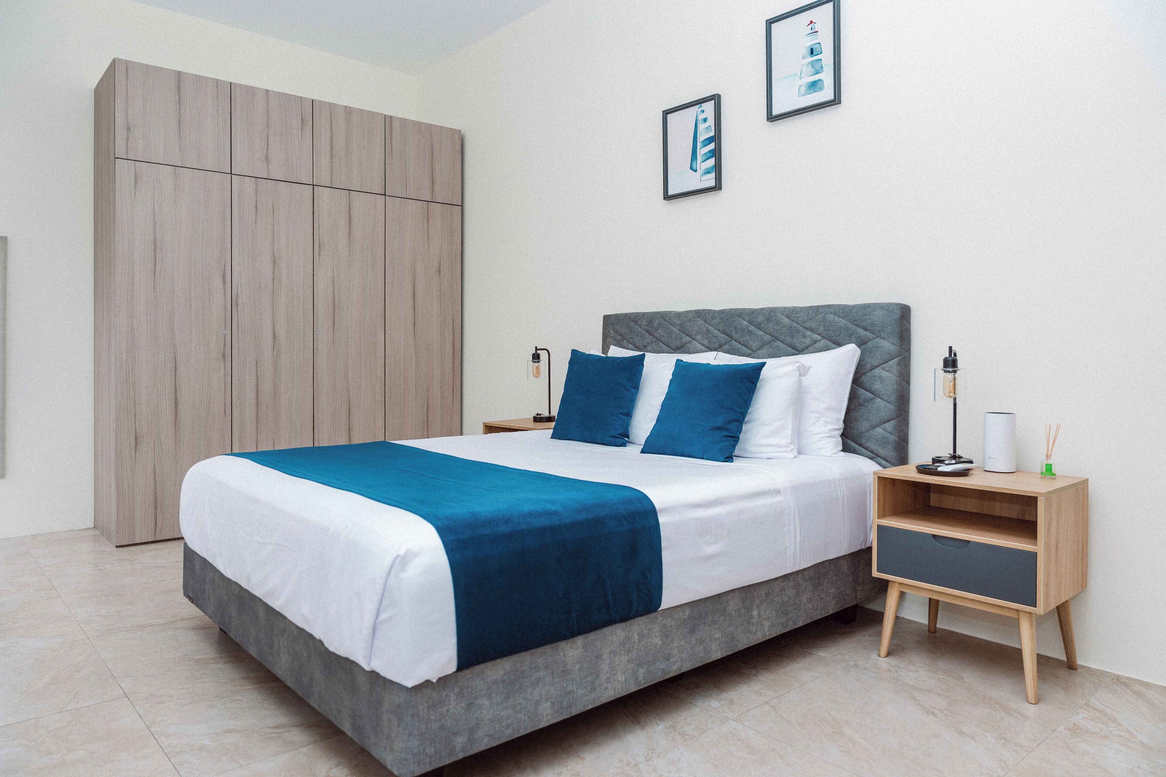 Deluxe Suite, 1 Bedroom, Sea View | In-room safe, free WiFi