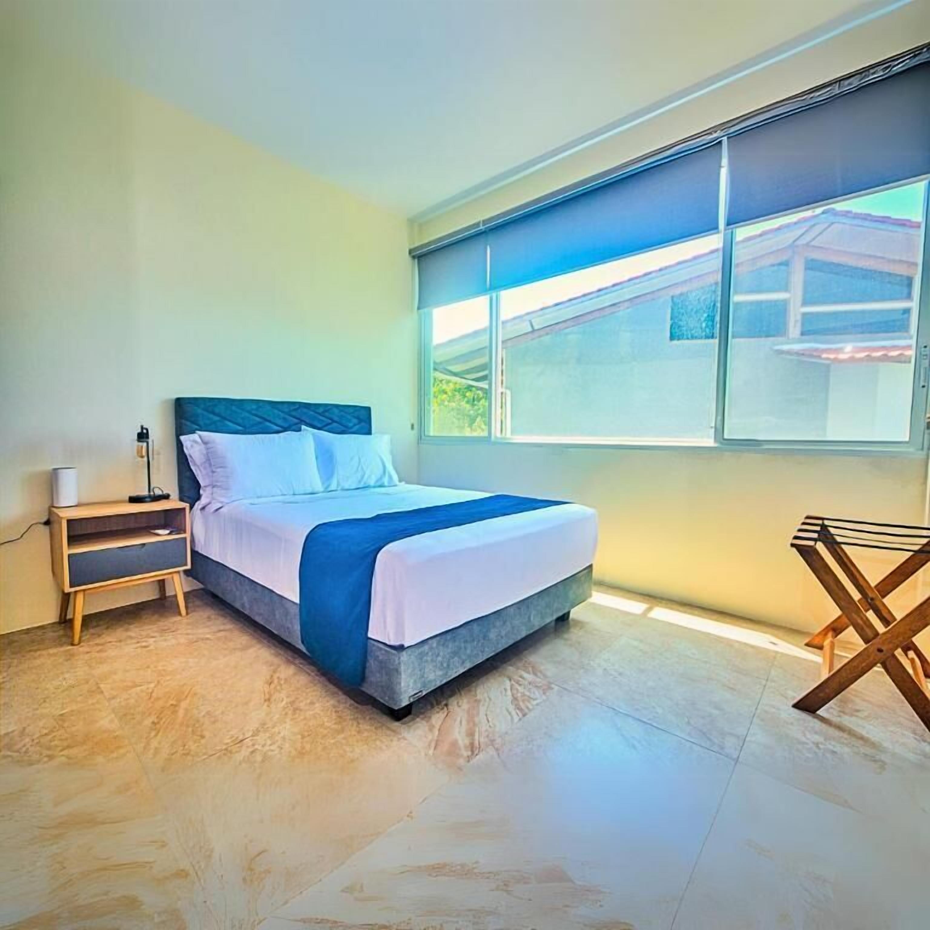 Suite, Balcony, Sea View | In-room safe, free WiFi