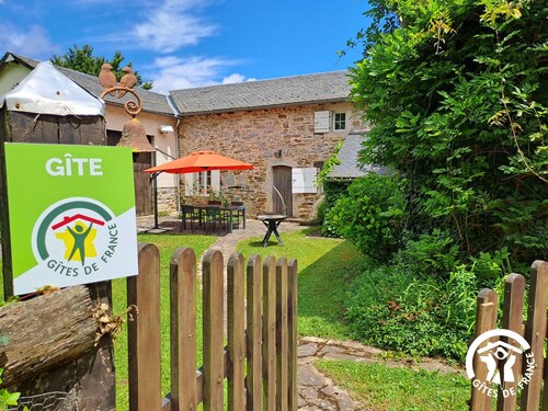 Calouze - GIJOUNET - Gîte