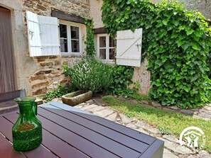 Terrace/patio - Calouze - GIJOUNET - Gîte (GIJOUNET)