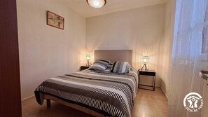 Free WiFi - In the center of the village (LAGRAVE)