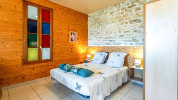 1 camera, Wi-Fi, lenzuola