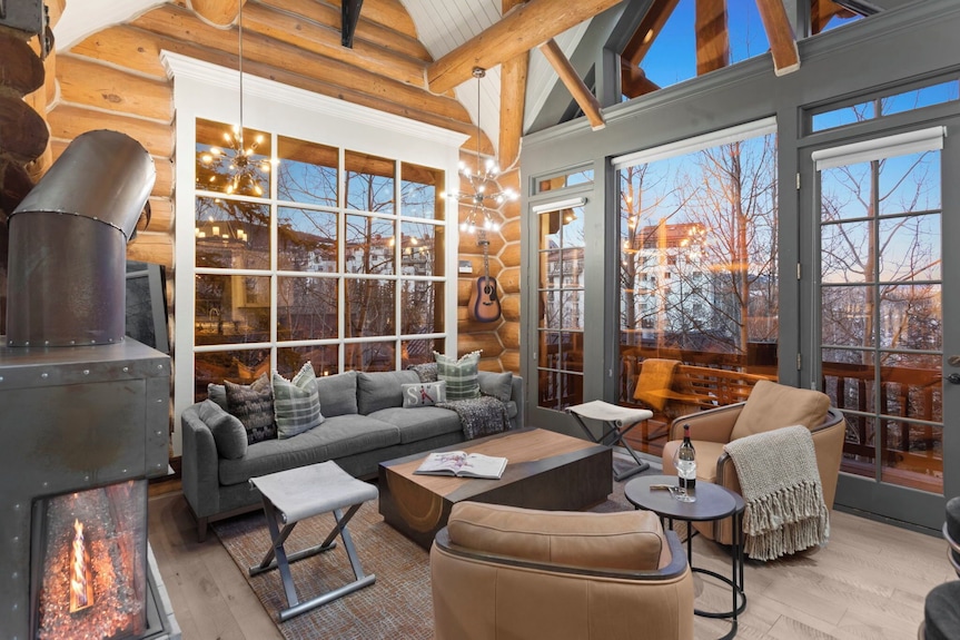 See Forever Luxury Cabin - Walk To Gondola + Views - Silverton, CO