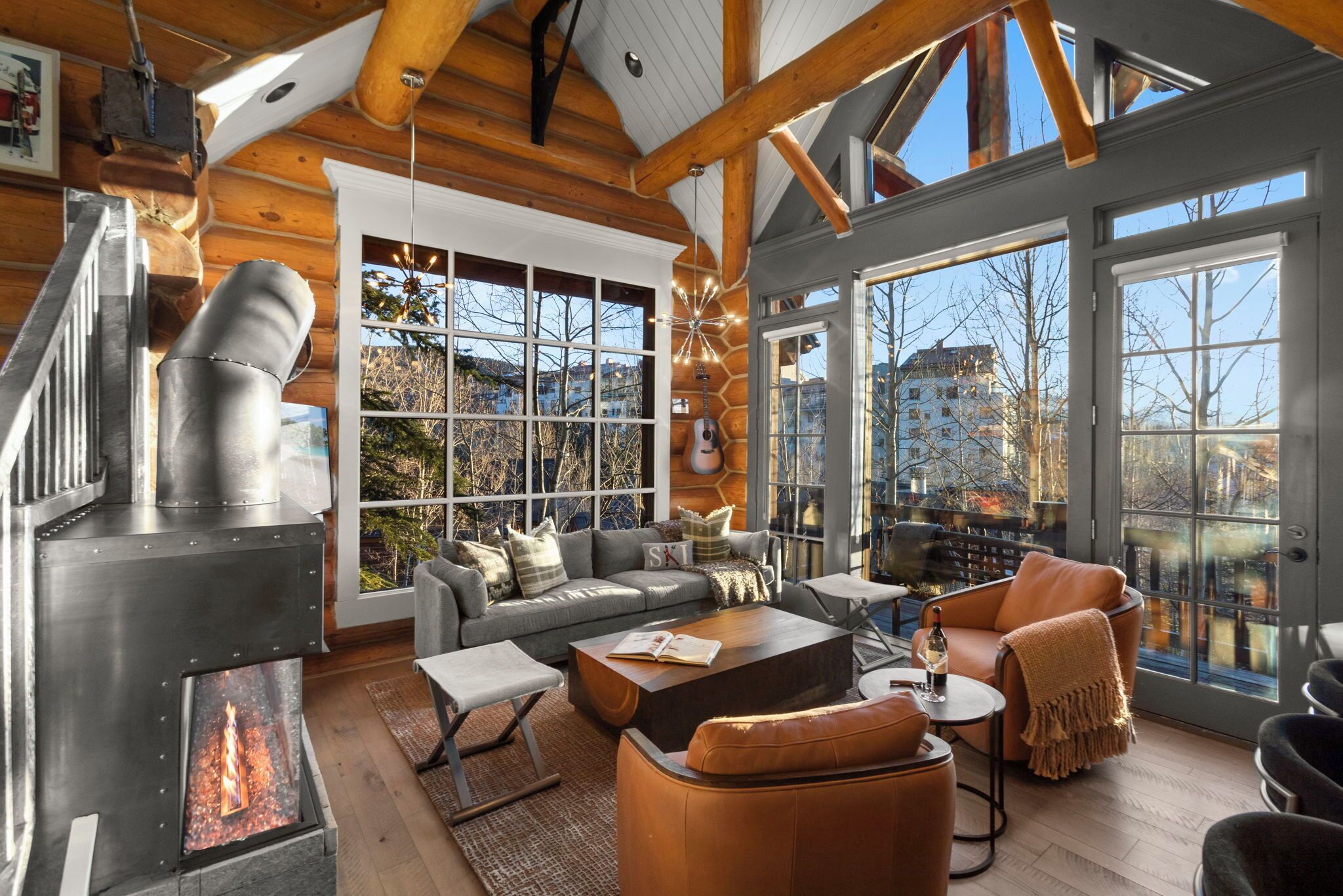 Smart TV, fireplace, books, stereo
