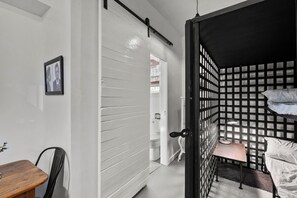 2 soverom, strykejern/-brett, wi-fi og sengetøy