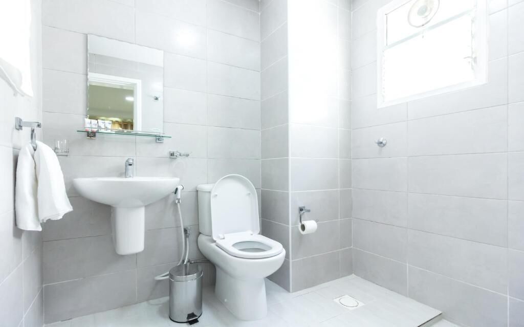 Double or Twin Room, City View | Bathroom | Shower, towels, soap, shampoo