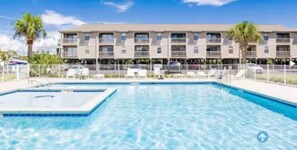 Pool - Unwind at the Marina (Orange Beach)