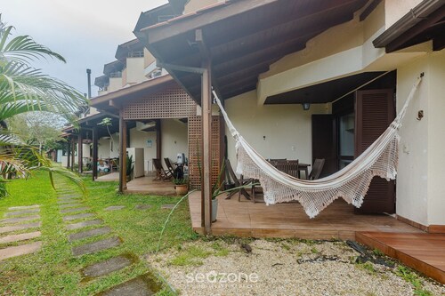 Discover Comfort and Leisure 170 m From Ponta das Canas Beach - Mvcs