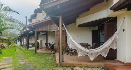 Discover Comfort and Leisure 170 m From Ponta das Canas Beach - Mvcs