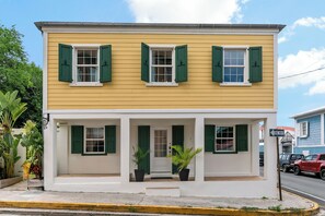 Exterior detail - Queen's Promise - King Suite - AC - Walkable (Christiansted)