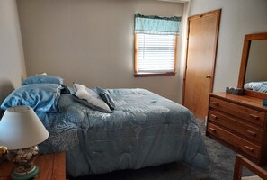 3 soverom, strykejern/-brett og internettilgang