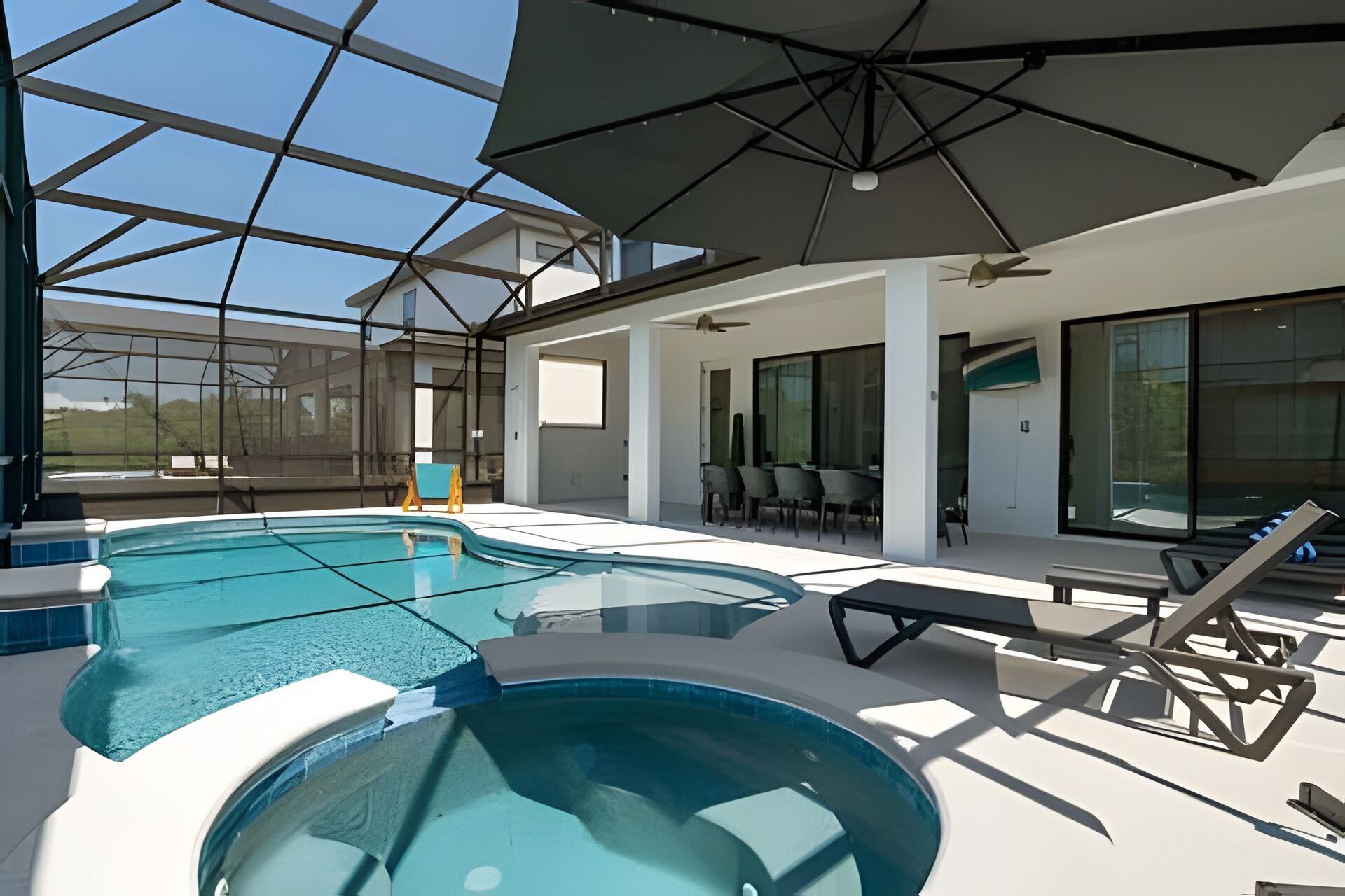 Piscine extérieure, piscine chauffée