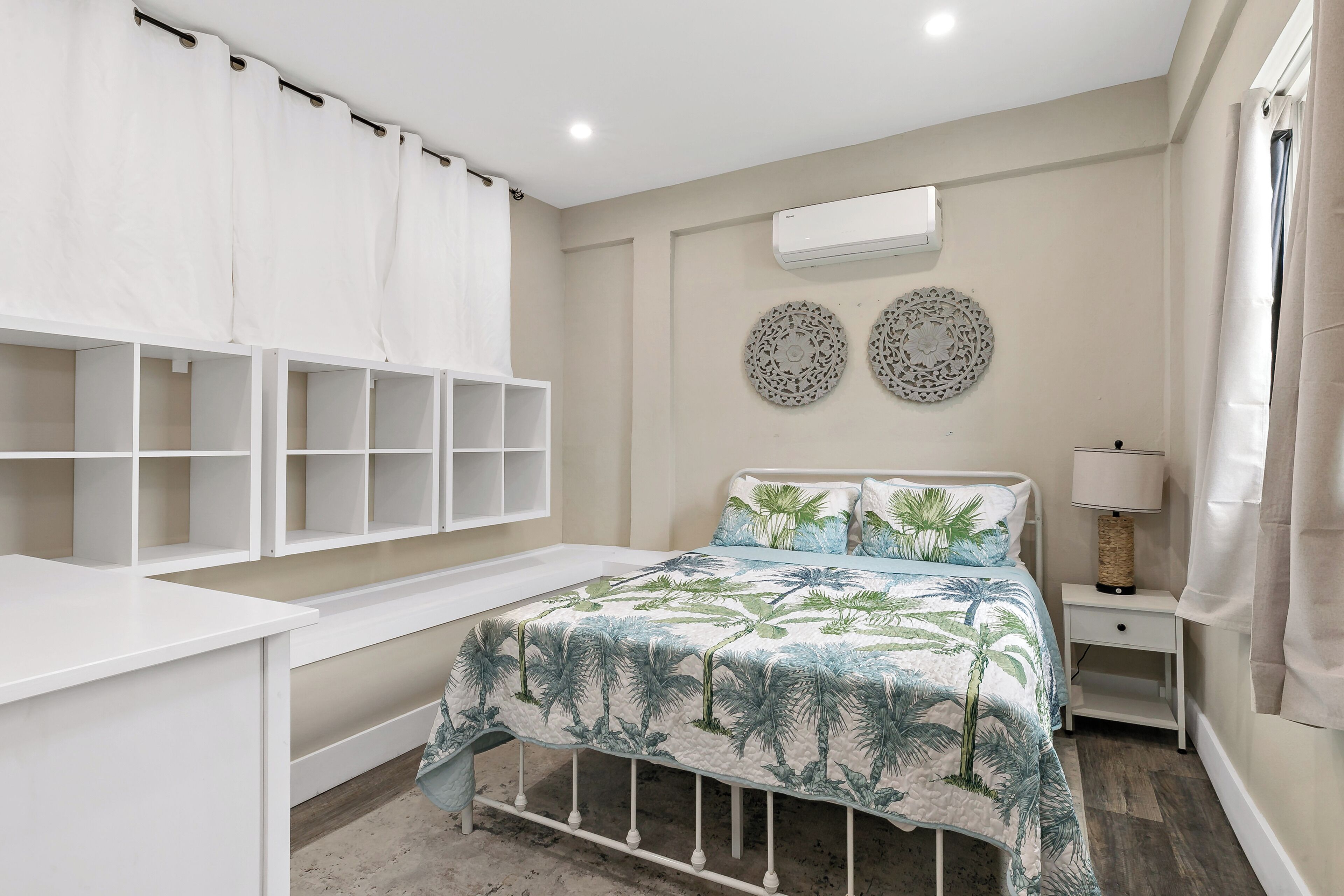 2 makuuhuonetta, silitysrauta/-lauta, internet, vuodevaatteet