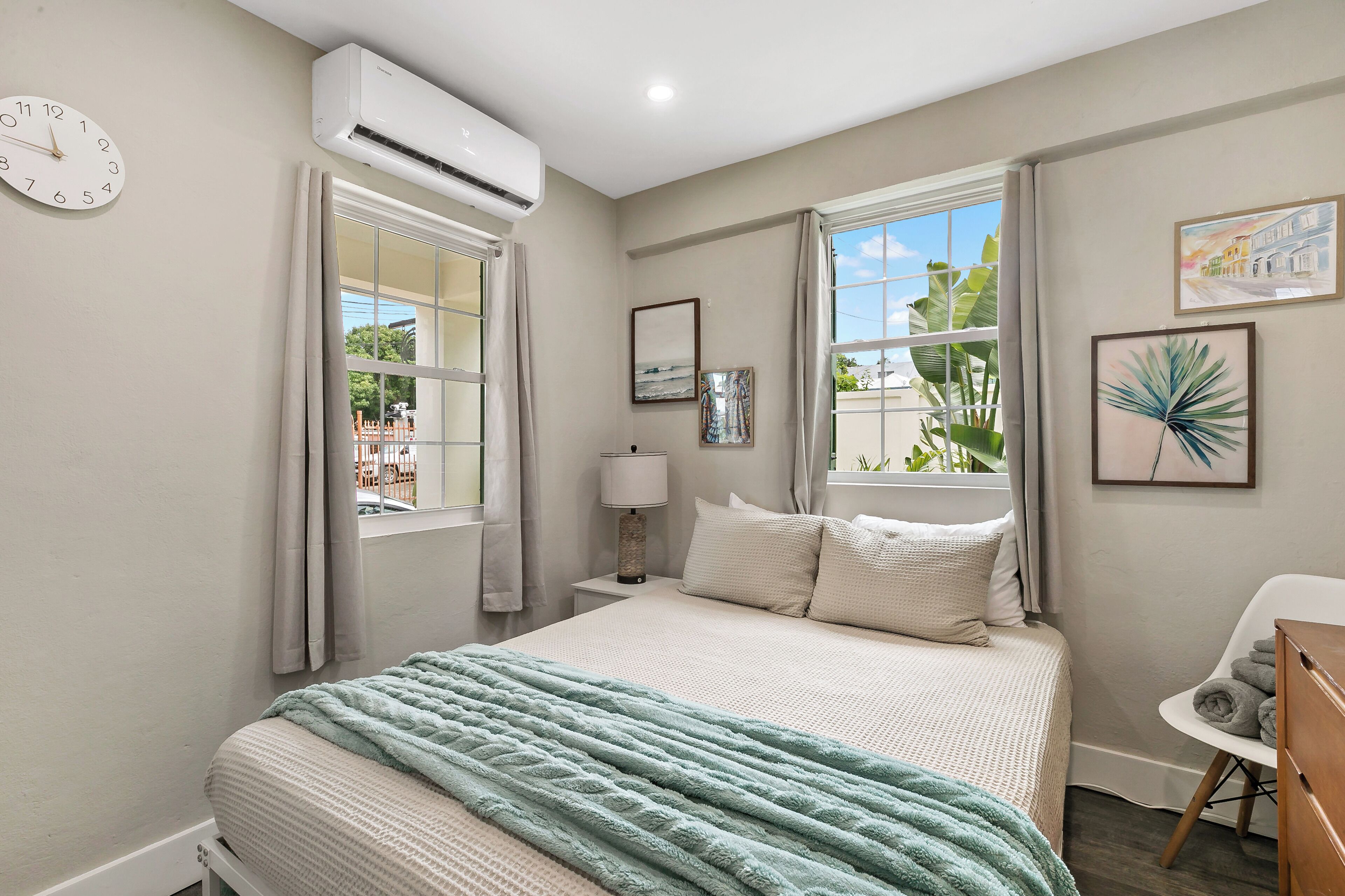 2 makuuhuonetta, silitysrauta/-lauta, internet, vuodevaatteet