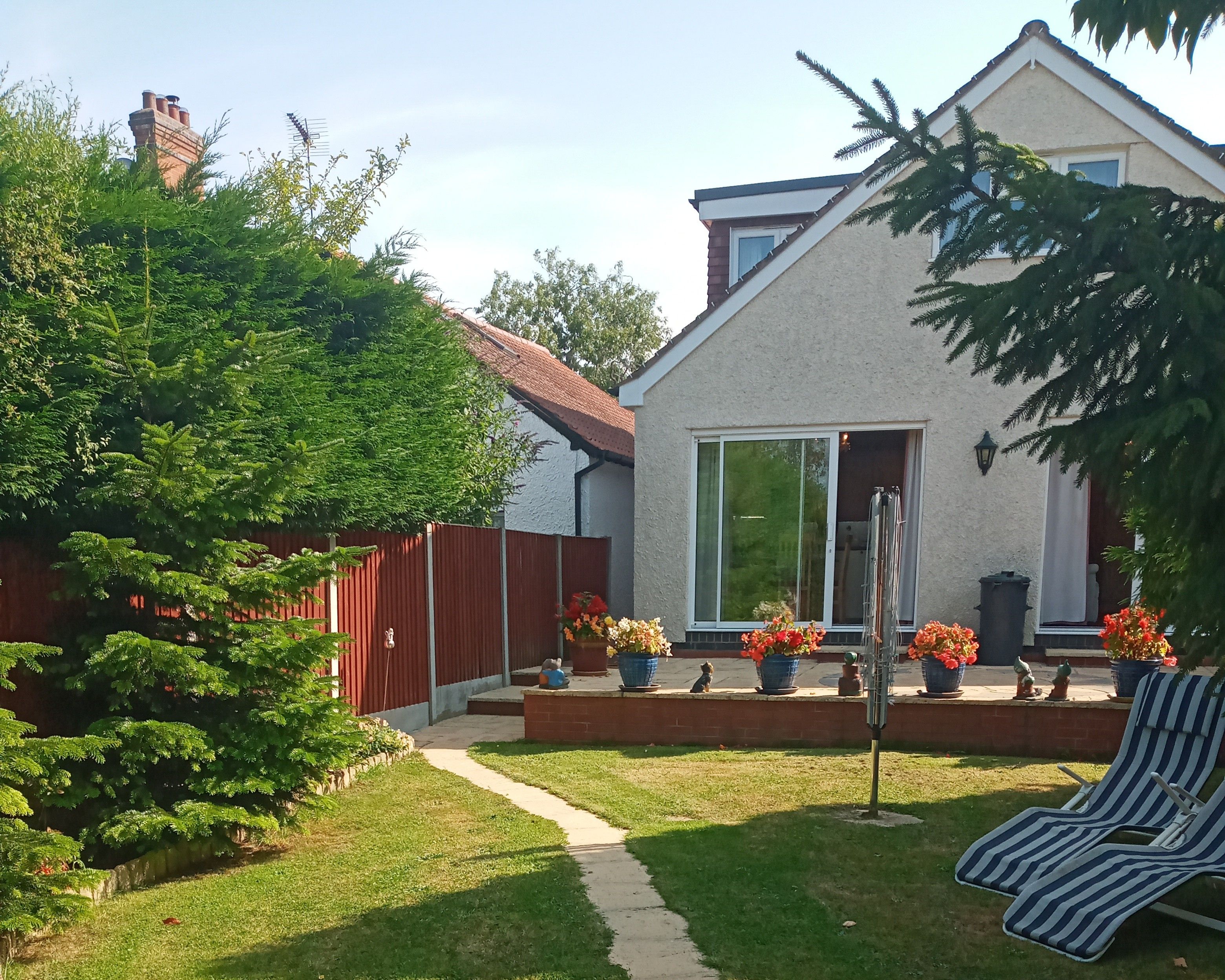 The garden and patio area at the rear of the property 