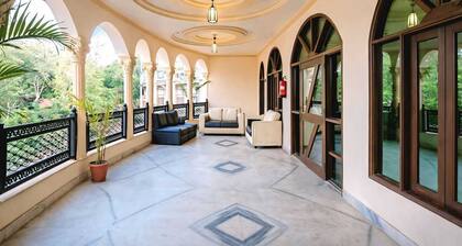 Goyal Hoteliers - Hotel Tara Palace
