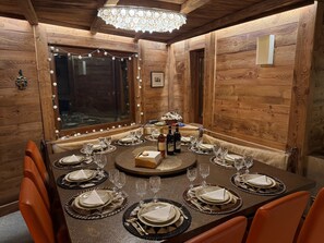 Dining - Catered 400sqm super-luxury chalet (Chamonix-Mont-Blanc)