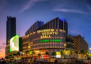 Exterior - TJ Brother Residences Cengkareng (Jakarta)